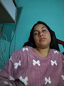 Czat XXX na żywo – esmeralda_jadees