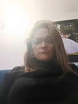 Dannial51 Adlı Modelin Canlı XXX Sohbeti