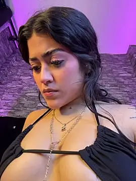 Chanel-fire Webcamshow