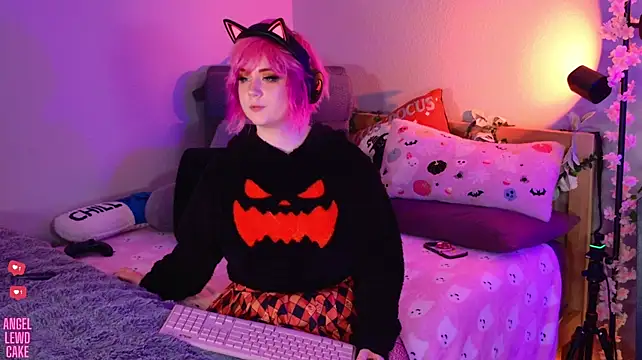 Angel-Lewd-Cake's Live XXX Chat