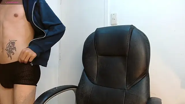 MykeCastle's Live XXX Chat