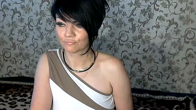 Vika-Vika Live XXX-chat