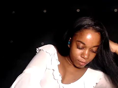 Chatroom XXX en direct de Cattaleen