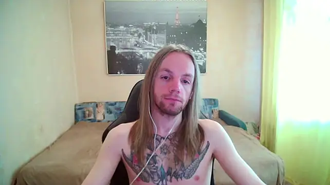 Chatroom XXX en direct de AdamDickens