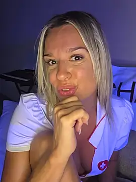 SpicyVicky Adlı Modelin Canlı XXX Sohbeti