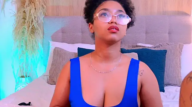 RoseAndDominic live XXX chat