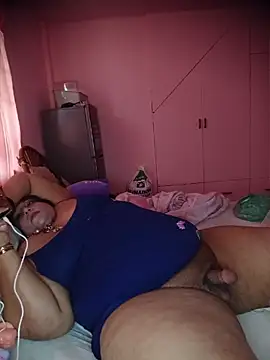 Strongshemail XXX чат на живо