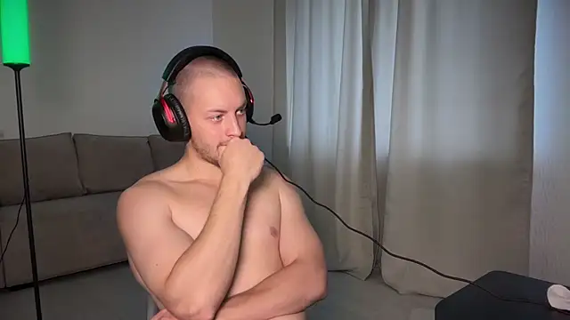 Show modela meforyou777 na web-kameri