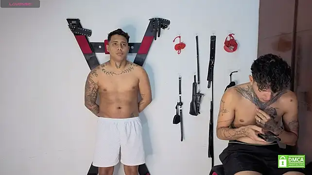 הופעת וובקאם של EliteBoysLive