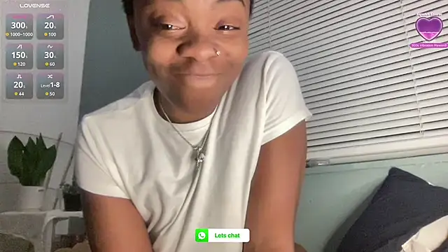 PetiteWet Live XXX Chat