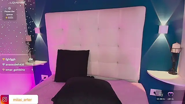 Živý XXX chat MiaaCarter_