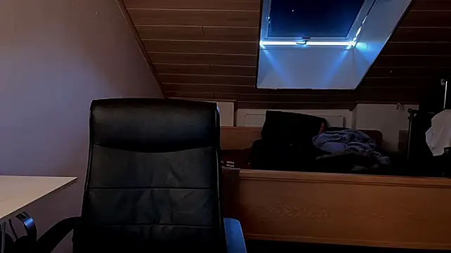 XXX chat uživo modela Bez3ybik