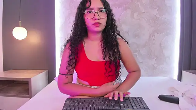 הופעת וובקאם של alysson_moon_