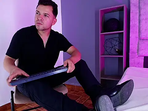 Hey_Noaah Webcam show