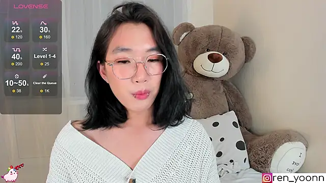 Ren_yoon Show in webcam