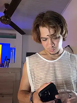 AngelLatinBoy Webcamshow