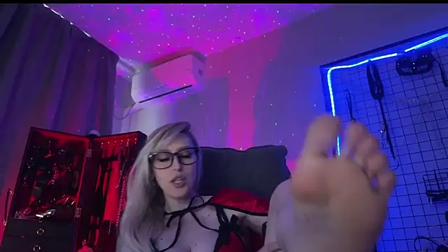 Živý XXX chat Liya_Liss