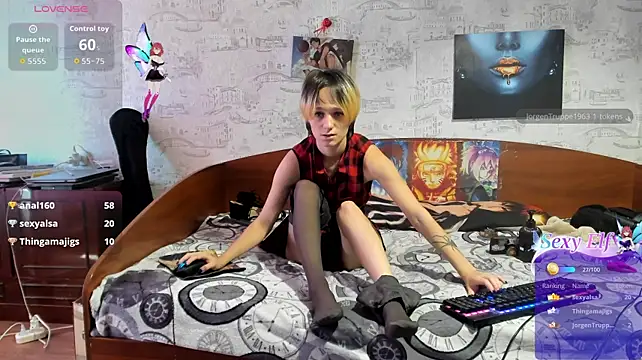 Chatroom XXX en direct de KagamiTayga