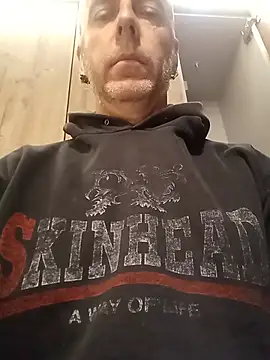 SHARPSkinhead Adlı Modelin Web Kamerası Şovu