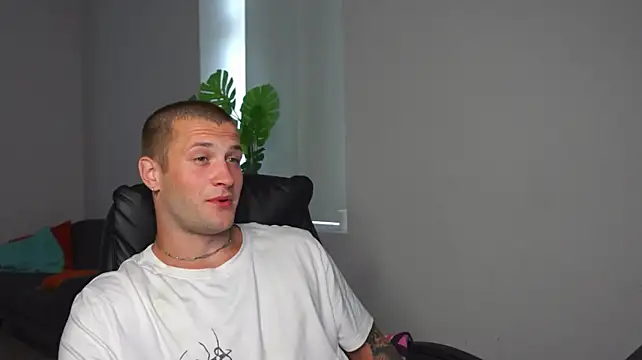 Igor_Wilde live XXX chat