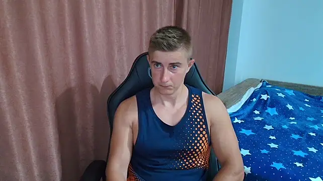 PowerBoy07 Webcam show