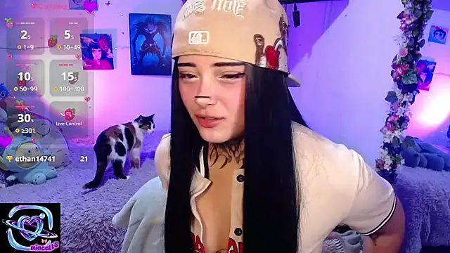 mia_catt05 লাইভ XXX চ্যাট