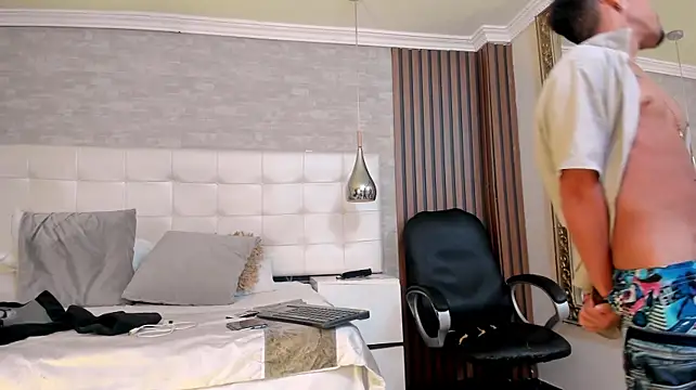 دردشة NoaahTylor الجنسية المباشرة
