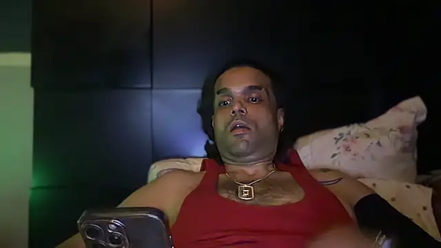 icebergslim281's Live XXX Chat