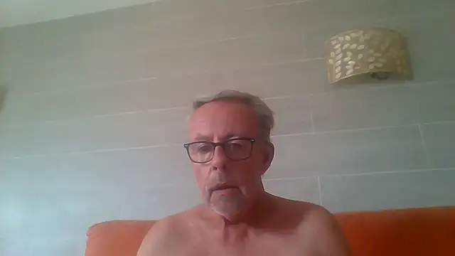 tuggy59 Adlı Modelin Canlı XXX Sohbeti