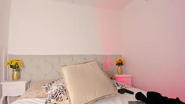 NatyBliss_gh's Live XXX Chat