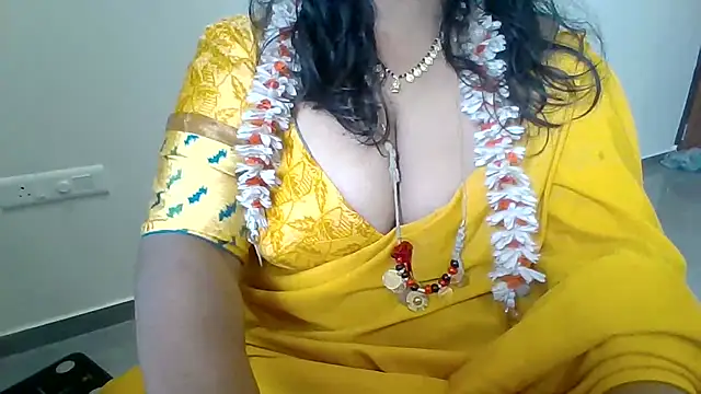 archanatelugu9 Adlı Modelin Canlı XXX Sohbeti