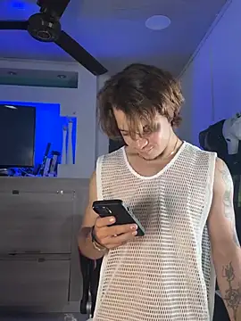 XXX chat uživo modela AngelLatinBoy