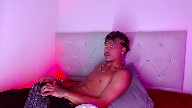 Angel_foxc13 Live XXX-Chat