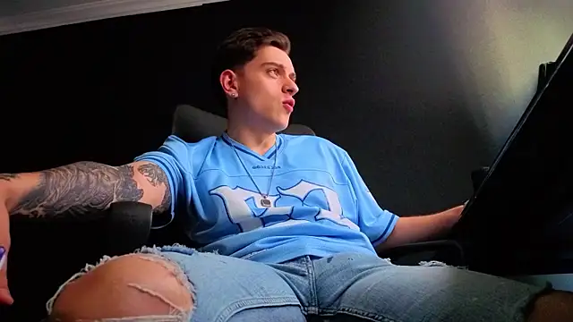 FelixStarkk Adlı Modelin Canlı XXX Sohbeti