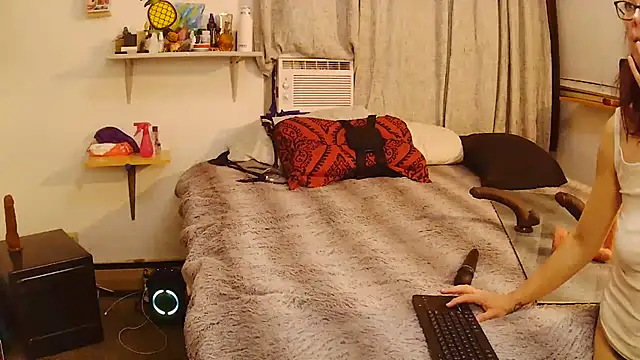 PartyPawgGirl420: онлайн-секс-чат
