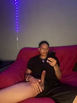 iktzx's Webcam Show