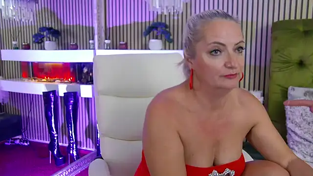 LadyTouch XXX чат на живо