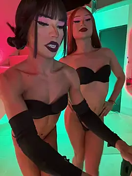 Chatroom XXX en direct de TIFFANY_AND_KAREM_