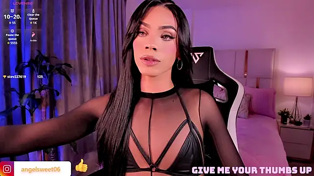 XXX chat uživo modela Angelina_Rossi