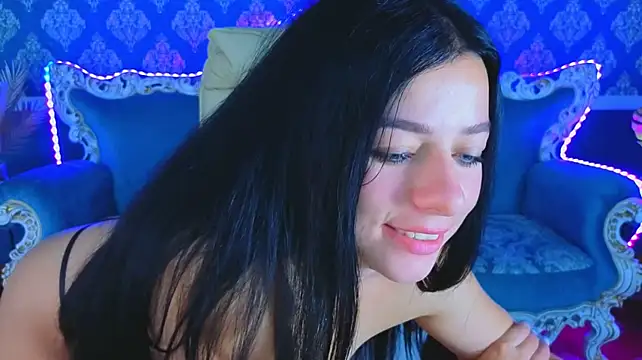 XXX chat uživo modela KitnissKiss