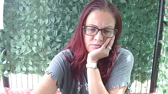 LadyHellene Adlı Modelin Canlı XXX Sohbeti