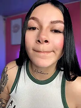 Chat XXX en directo de Megaan__More