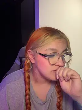 Sophia_Weest99 Live XXX-Chat