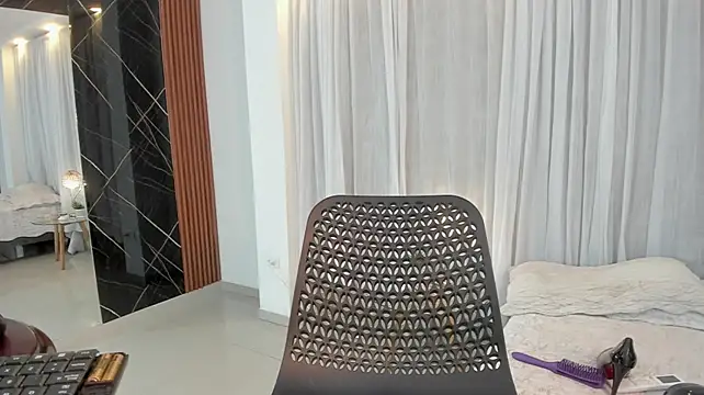 Vicky_Hottman Adlı Modelin Canlı XXX Sohbeti