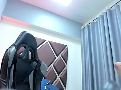 הופעת וובקאם של Axel_Royce