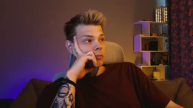 DENIS_HERE – Naživo XXX chat