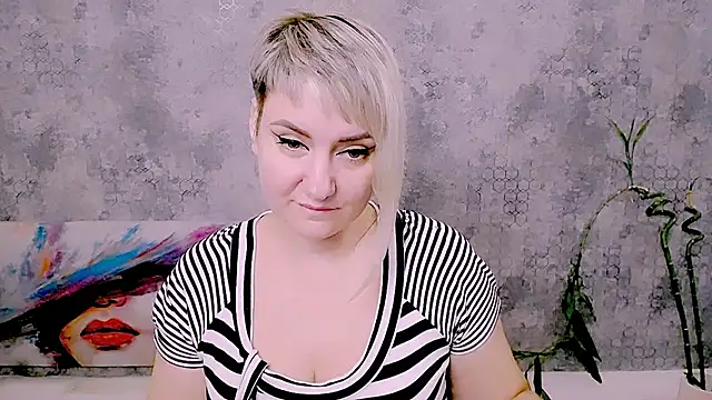 Djullia Adlı Modelin Canlı XXX Sohbeti