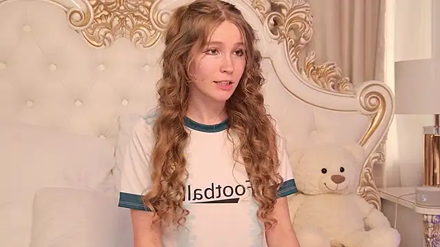 LisaStone: онлайн-секс-чат
