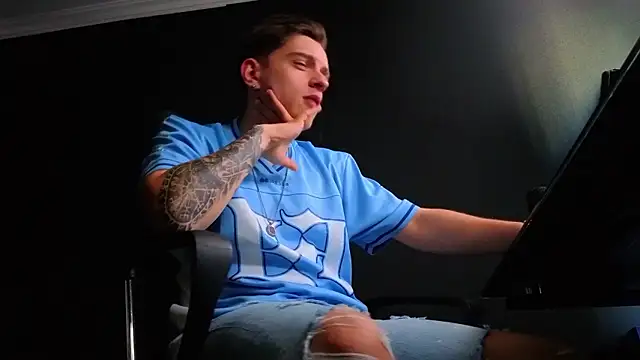 FelixStarkk: απευθείας συνομιλία ΧΧΧ