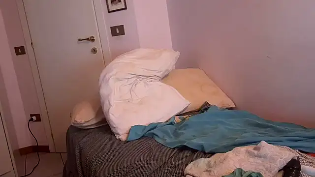 PierPesaroX Chat XXX live